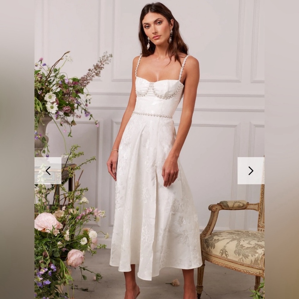 V. Chapman Cora Dress in White Baroque Floral - Picture 4 of 4